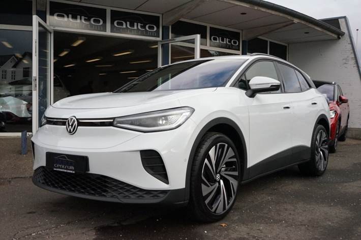 Hvid VW ID.4 fra 2025 set udefra