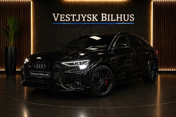 Sort Audi e-tron fra 2022