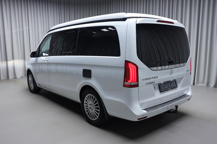 Hvid Mercedes V300 d fra 2020