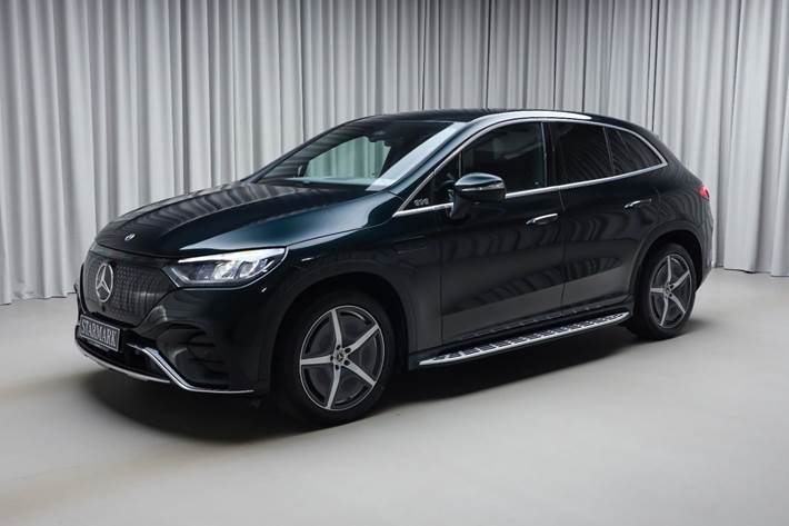 Grøn Mercedes EQE350 SUV fra 2024