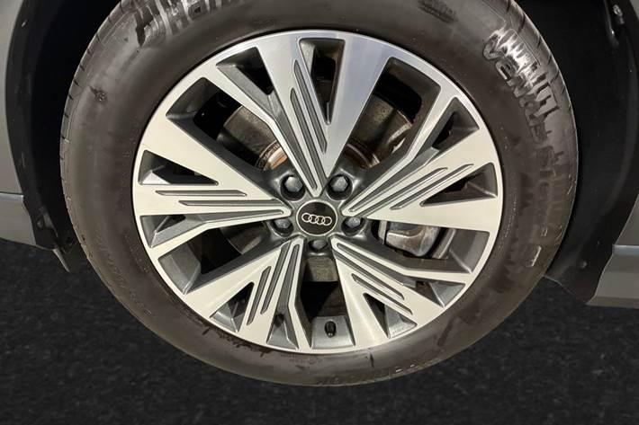 Sort Audi Q4 e-tron fra 2025