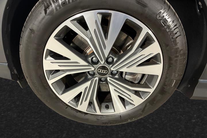 Sort Audi Q4 e-tron fra 2025