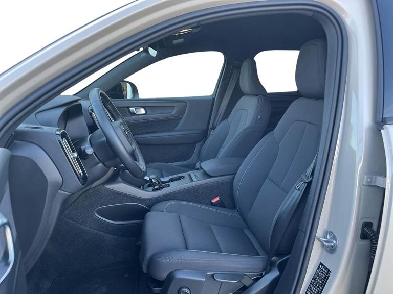 Volvo EX40 Single Motor Extended Range Core 252HK 5d Aut.