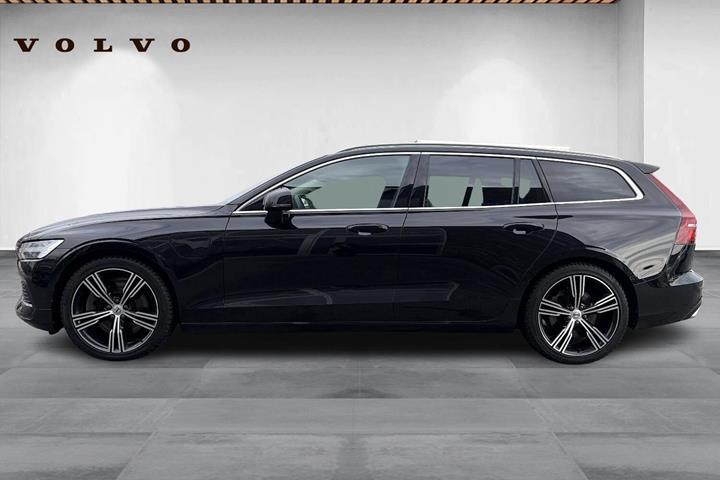Sort Volvo V60 fra 2020