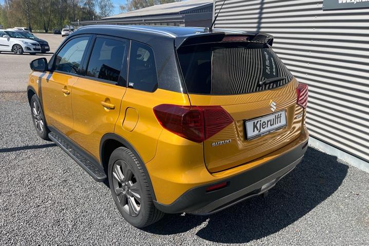 Gul Suzuki Vitara fra 2019