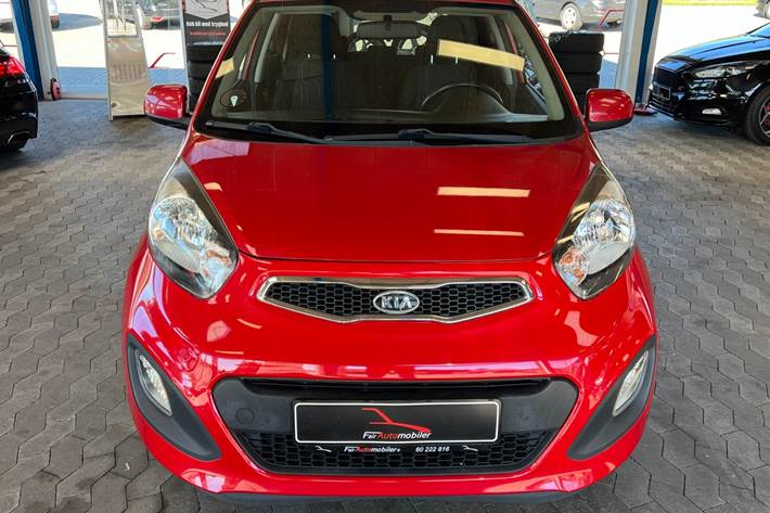 Rød Kia Picanto fra 2016