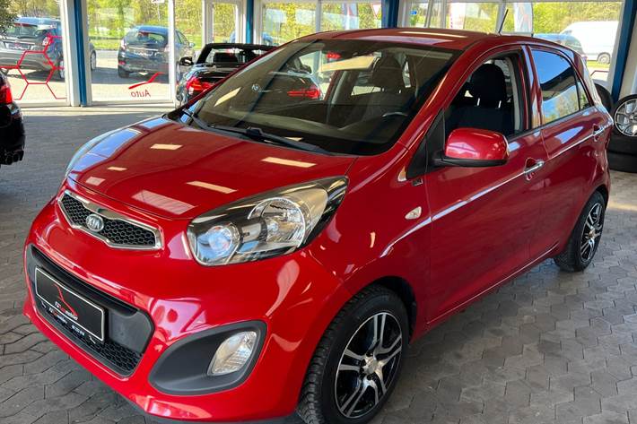 Rød Kia Picanto fra 2016