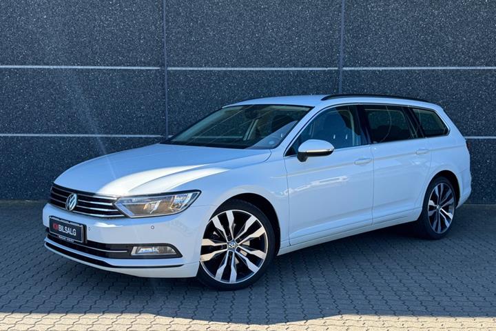 Hvid VW Passat fra 2017