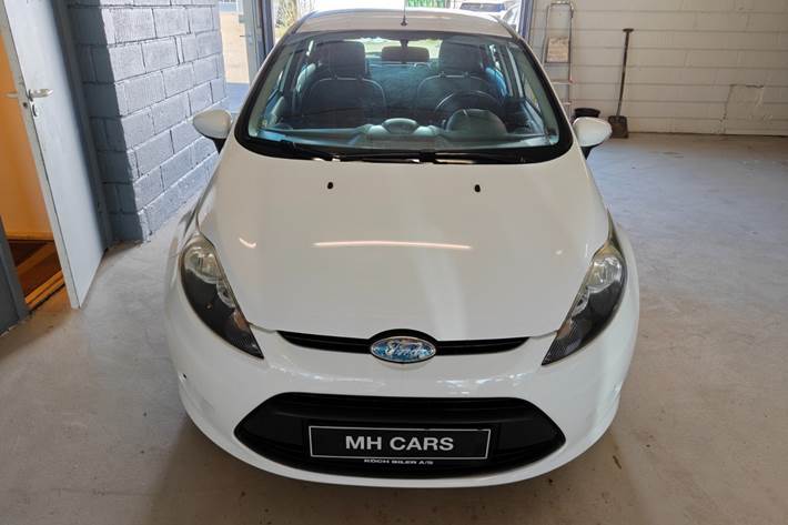 Gul Ford Fiesta fra 2009