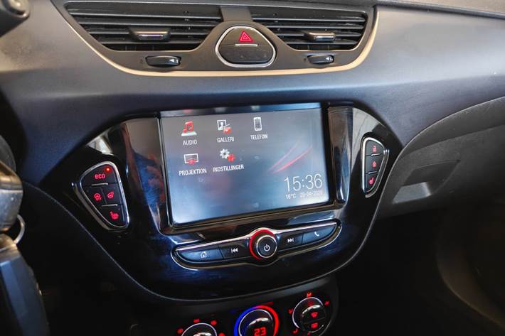 Gul Opel Corsa fra 2016