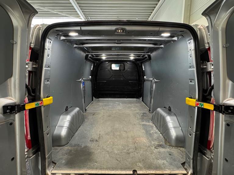 Ford Transit Custom 300 L2 2,0 TDCi 130 Trend