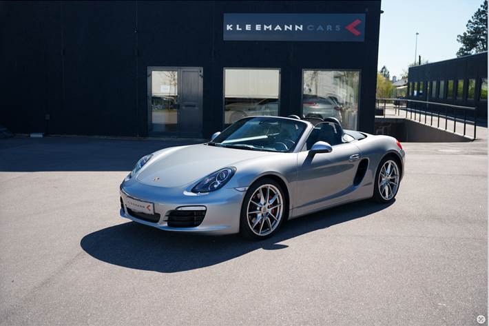 Sølv Porsche Boxster S fra 2012