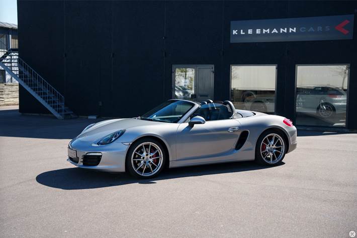 Sølv Porsche Boxster S fra 2012
