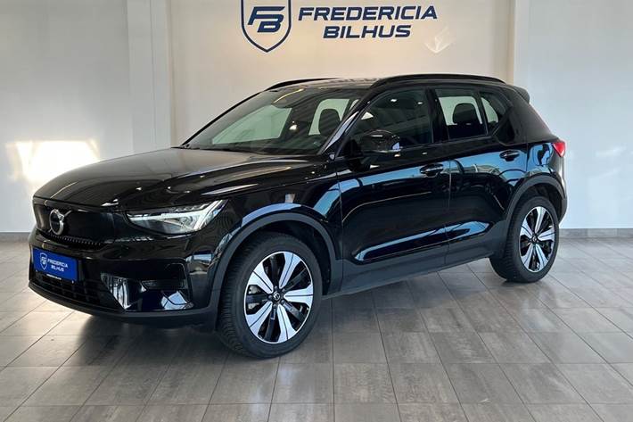 Sort Volvo XC40 fra 2023