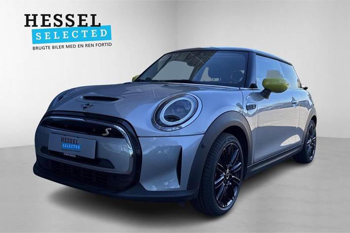 Sølv Mini Cooper SE fra 2023