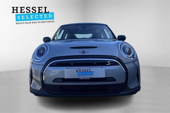 Sølv Mini Cooper SE fra 2023