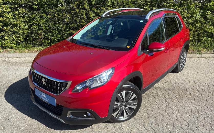 Peugeot 2008 1,2 e-THP 110 Allure Sky