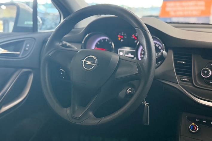 undefined Opel Astra fra 2016