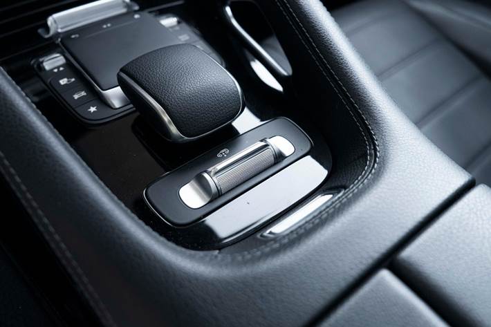 Grå Mercedes GLE350 de fra 2021