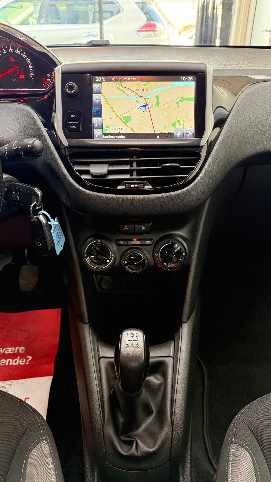 Sort Peugeot 208 fra 2015