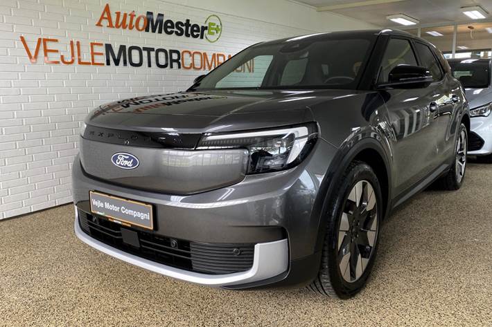 Grå Ford Explorer fra 2024
