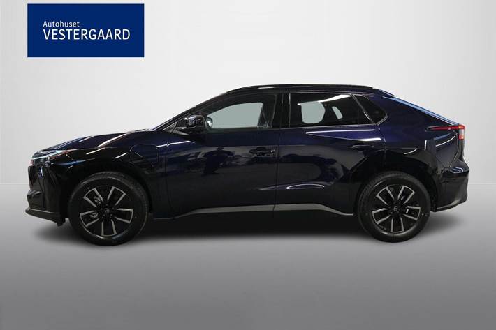 Blå Toyota BZ4X fra 2026