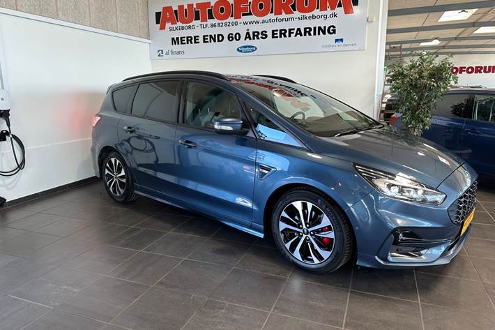 Blå Ford S-MAX fra 2020