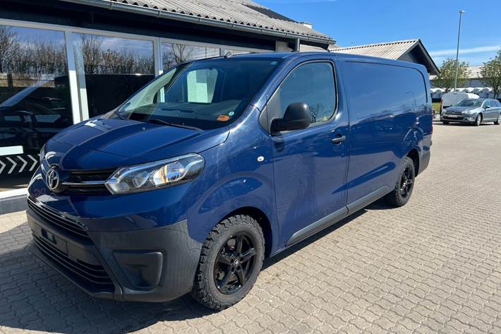 undefined Toyota ProAce fra 2016 set udefra