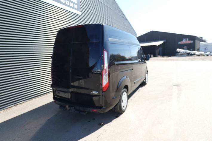 Sort Ford Transit Custom 320 L1 fra 2023