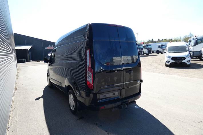 Sort Ford Transit Custom 320 L1 fra 2023