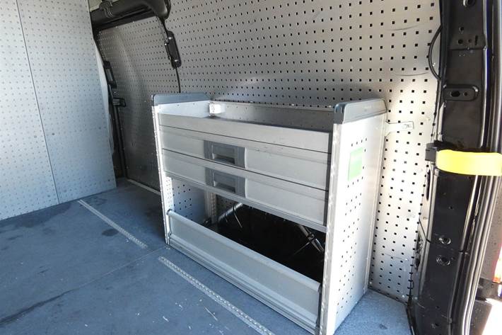 Sort Ford Transit Custom 320 L1 fra 2023
