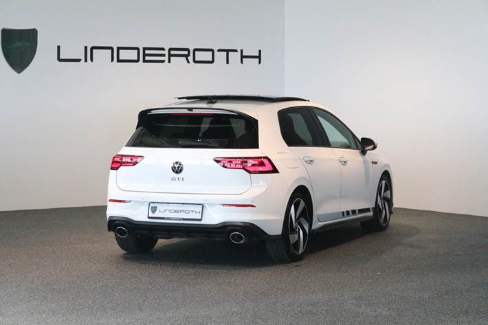 Hvid VW Golf VIII fra 2022