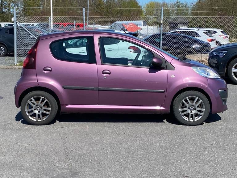 Peugeot 107 1,0 Motion Air 68HK 5d