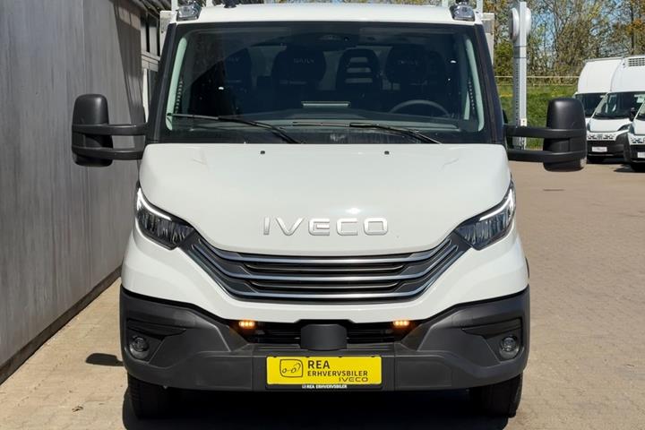Hvid Iveco Daily fra 2026