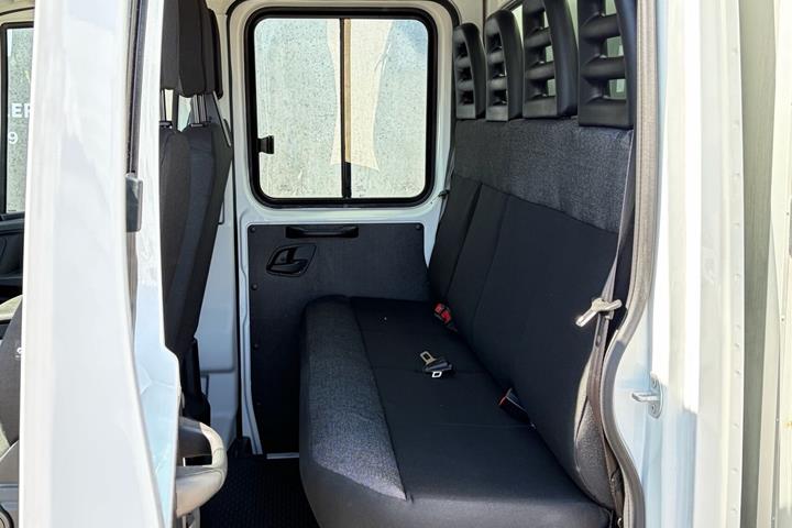 Hvid Iveco Daily fra 2026