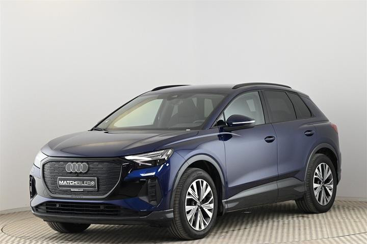 Blå Audi Q4 fra 2024