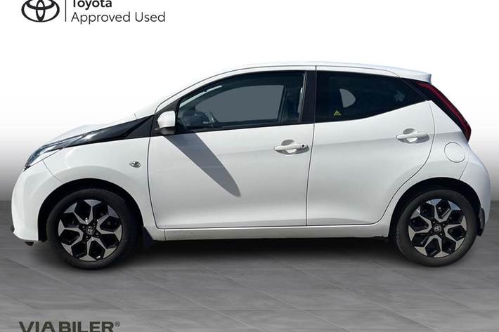 Hvid Toyota Aygo fra 2019