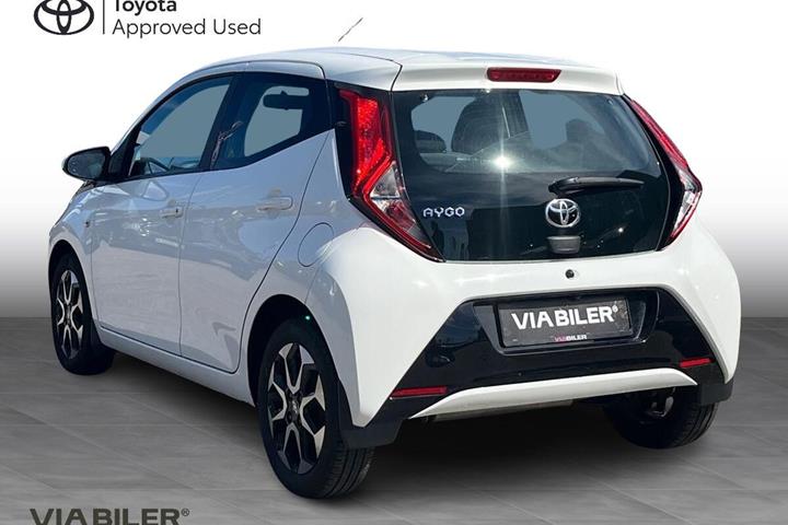 Hvid Toyota Aygo fra 2019