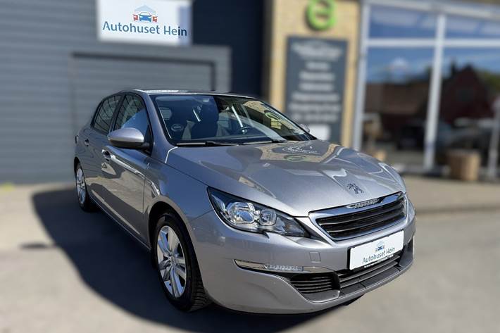 Sølv Peugeot 308 fra 2014