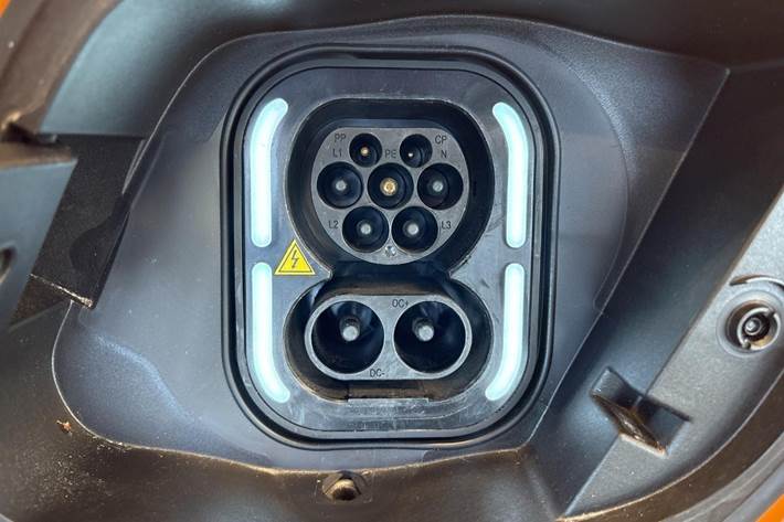 Orange MG MG4 fra 2024