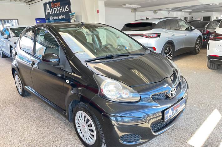 Sort Toyota Aygo fra 2011