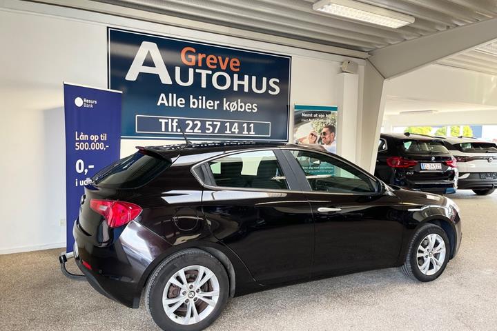 Sort Alfa Romeo Giulietta fra 2011