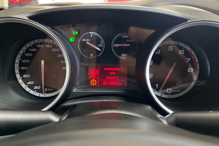 Sort Alfa Romeo Giulietta fra 2011