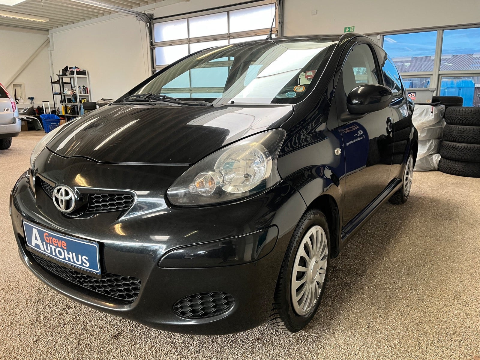 Sort Toyota Aygo fra 2011