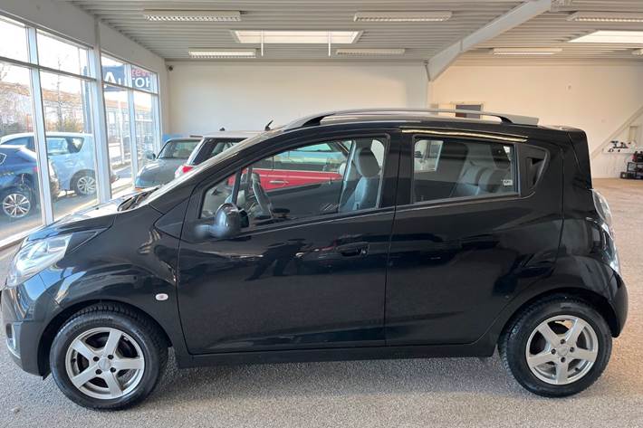 Sort Chevrolet Spark fra 2012