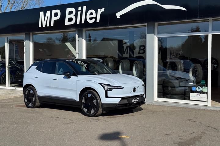 Blå Volvo EX30 fra 2024