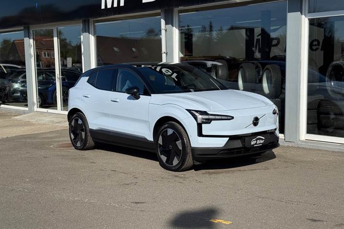 Blå Volvo EX30 fra 2024