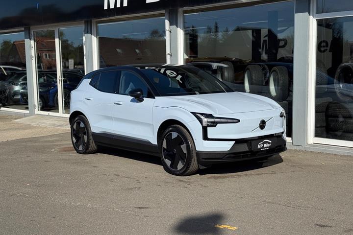 Blå Volvo EX30 fra 2024