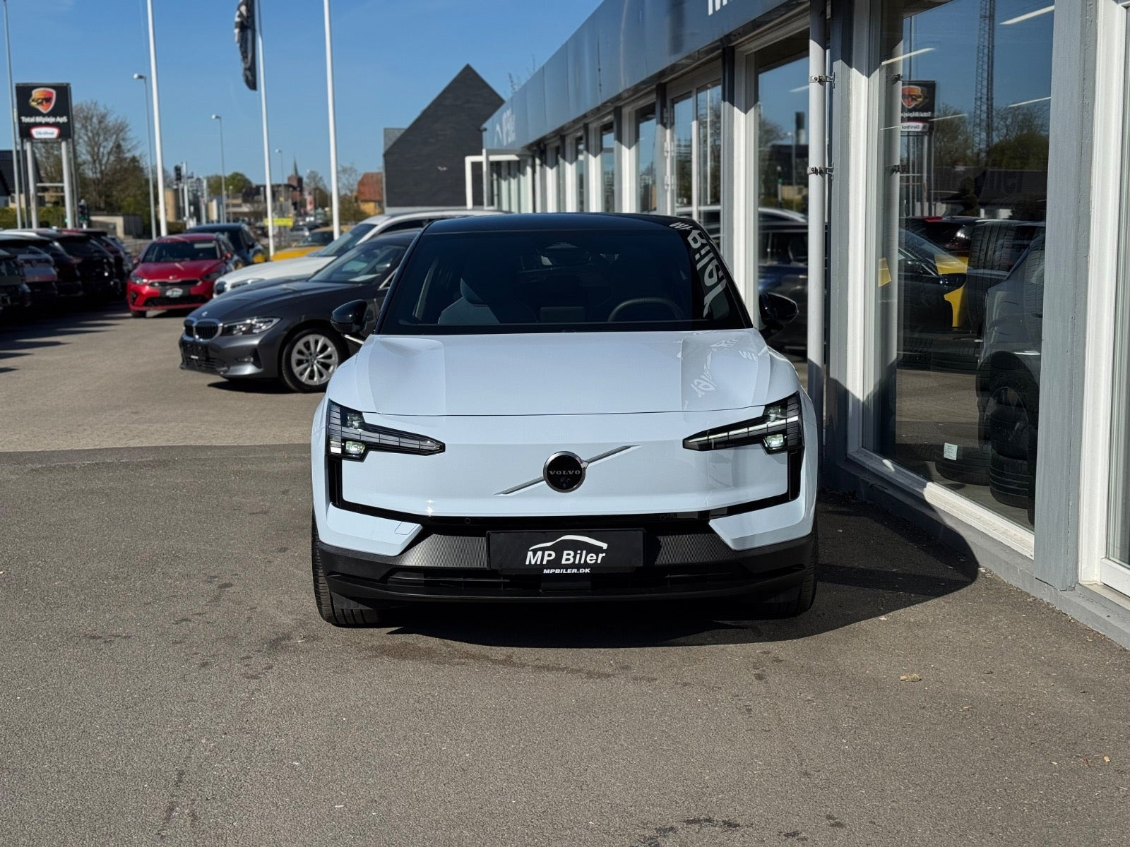 Blå Volvo EX30 fra 2024
