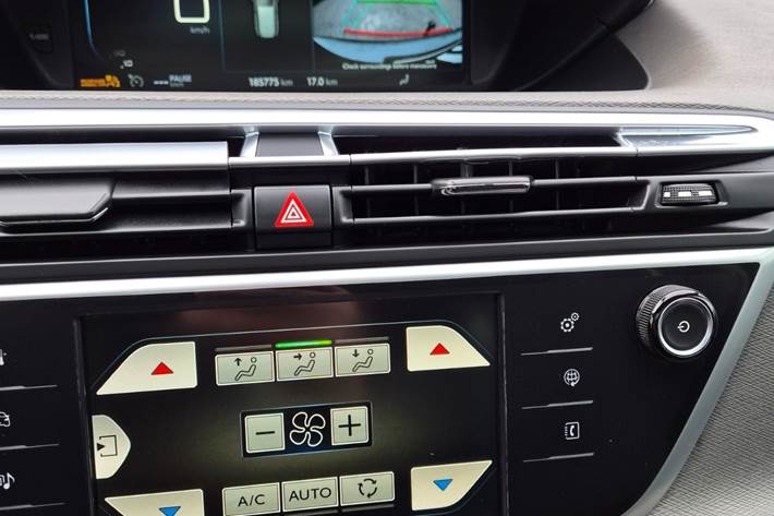 Grå Citroën Grand C4 Picasso fra 2014